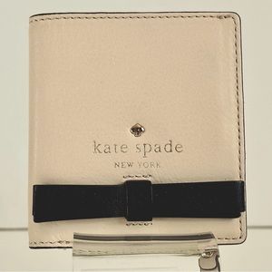 Kate Spade Small Stacy Wallet with Bow Detail Cream & Black